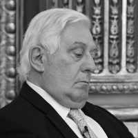 Publicado laudo que rechaza reclamación de Antonio del Valle por el Popular