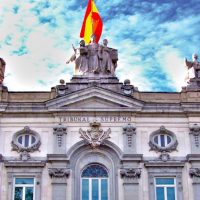 España: El juez tiene competencia para enjuiciar un convenio de arbitraje