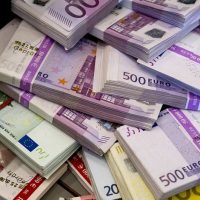 Sexto laudo emitido contra España en los arbitrajes por las renovables