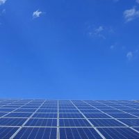 AES Solar y Ampere buscan cumplimiento del laudo de 26M€ contra España