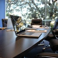 Derecho a audiencia física en arbitraje internacional en 26 países de la CNY