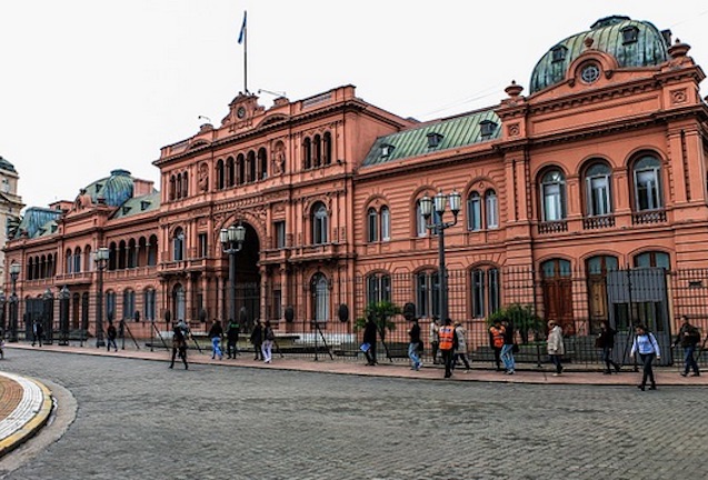 Argentina quiere revisar los acuerdos de inversión para evitar arbitrajes